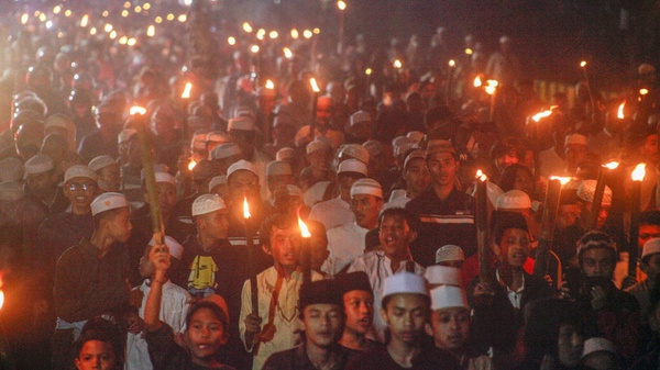 Cara Membuat Obor Untuk Pawai Tahun Baru Islam 1445 H