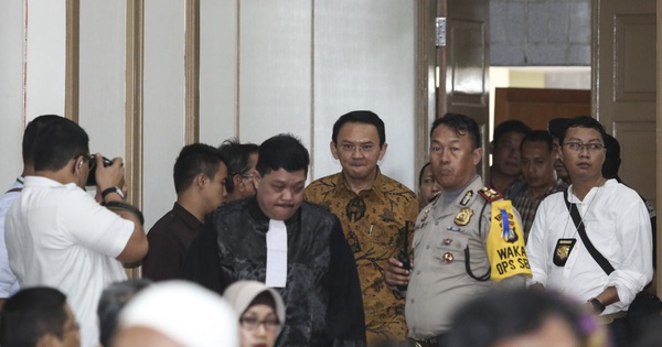 TIRTO antarafoto sidang lanjutan ahok 030117 pool 2