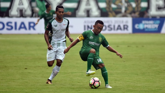 Derbi Jawa Timur Statistik Arema FC vs Persebaya Surabaya yang Membara