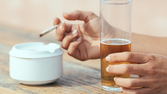 Berhenti Merokok dan Kurangi Alkohol