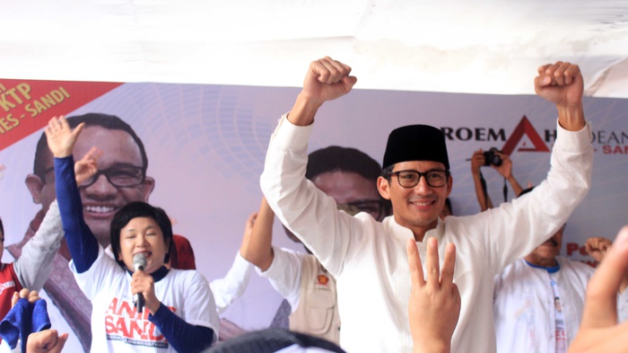 Cawagub nomor urut tiga, Sandiaga Uno berkampanye di Kebon Baru Tebet Jakarta selatan, Jumat, (3/2). Tirto.id/Achmad Fauzan 