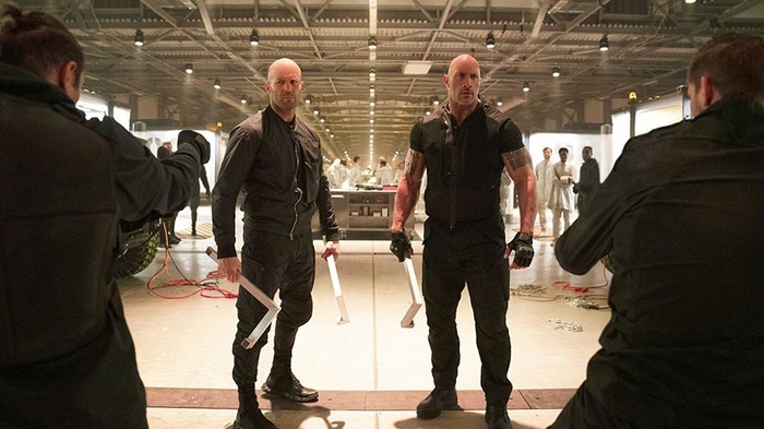 Jason Statham and Dwayne Johnson in Fast & Furious Presents: Hobbs & Shaw (2019). foto/imdb