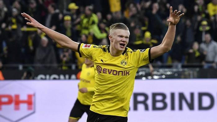 Pencetak gol Dortmund Erling Haaland merayakan gol keduanya selama pertandingan sepak bola Bundesliga Jerman antara Borussia Dortmund dan Union Berlin di Dortmund, Jerman, Sabtu, 1 Februari 2020. Martin Meissner/AP