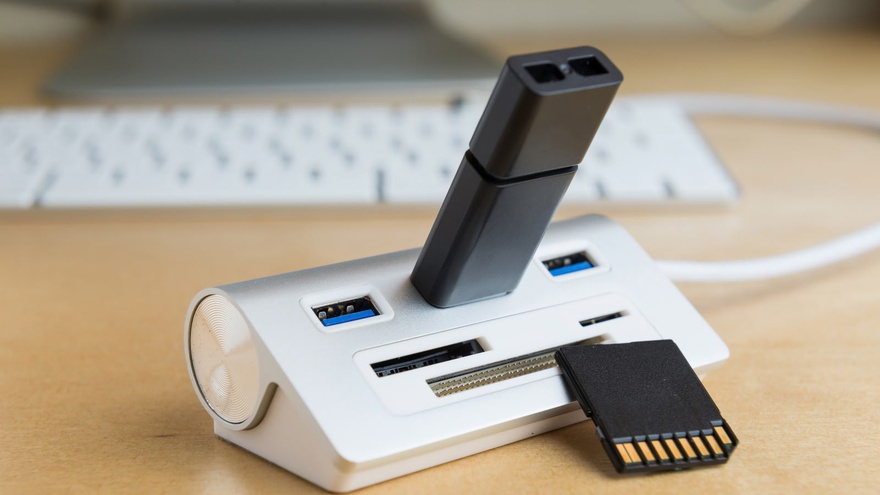 Ilmuwan Inggris Kembangkan USB Pendeteksi HIV