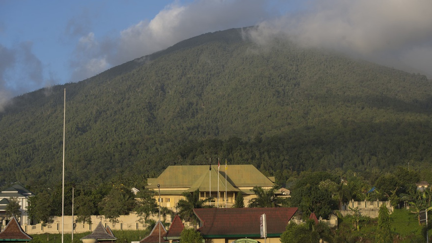 Sejarah Kesultanan Ternate Kerajaan Islam Tertua Di Maluku Utara