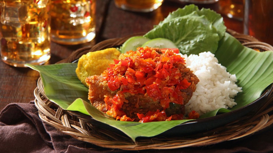 Resep Dan Cara Mudah Membuat Ayam Geprek Di Rumah Tirto Id