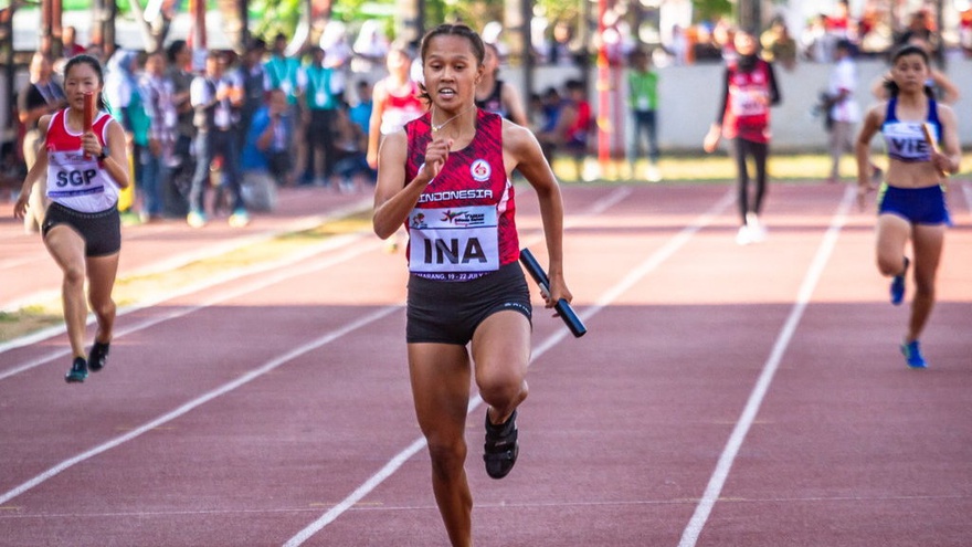 Apa Itu Lari Estafet Berapa Ukuran Tongkat Lari Sambung