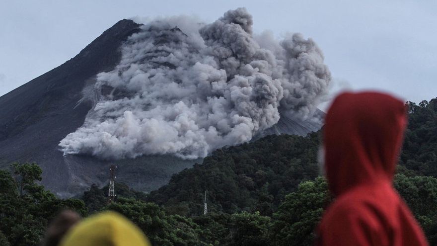 Gunung Meletus Di Indonesia Newstempo 7538