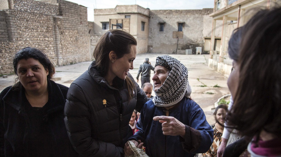 Angelia Jolie Ingin Perang di Suriah Berakhir