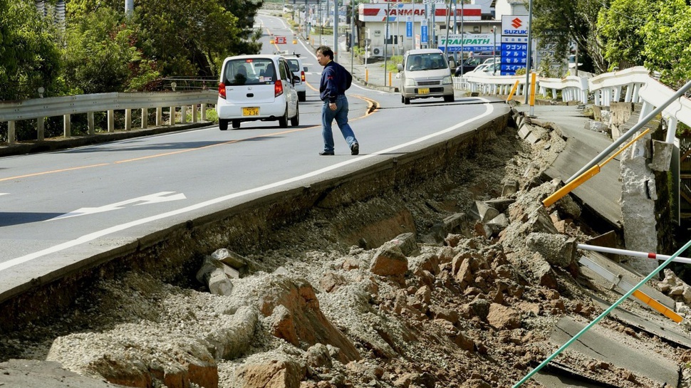 Gempa 6,4 SR Guncang Jepang, Reaktor Nuklir Aman