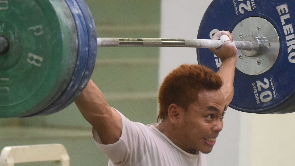 Atlet Angkat Besi Indonesia Melaju ke Olimpiade Rio
