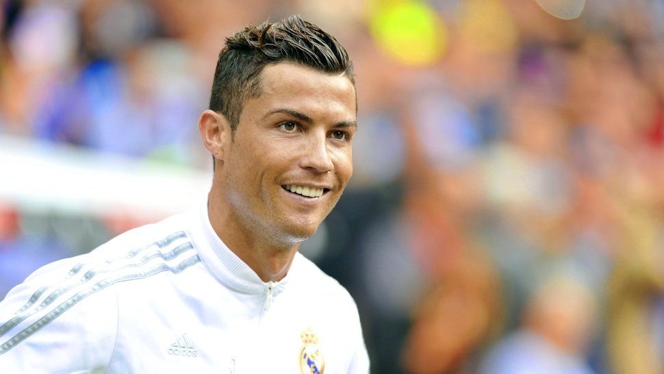 Euro 2016: Aksi Ronaldo Buang Mikrofon Indikasikan Frustrasi