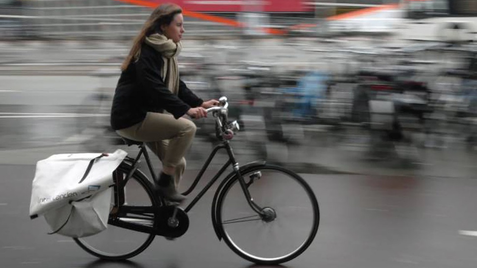 Amsterdam, Surga Bagi Pengedara Sepeda