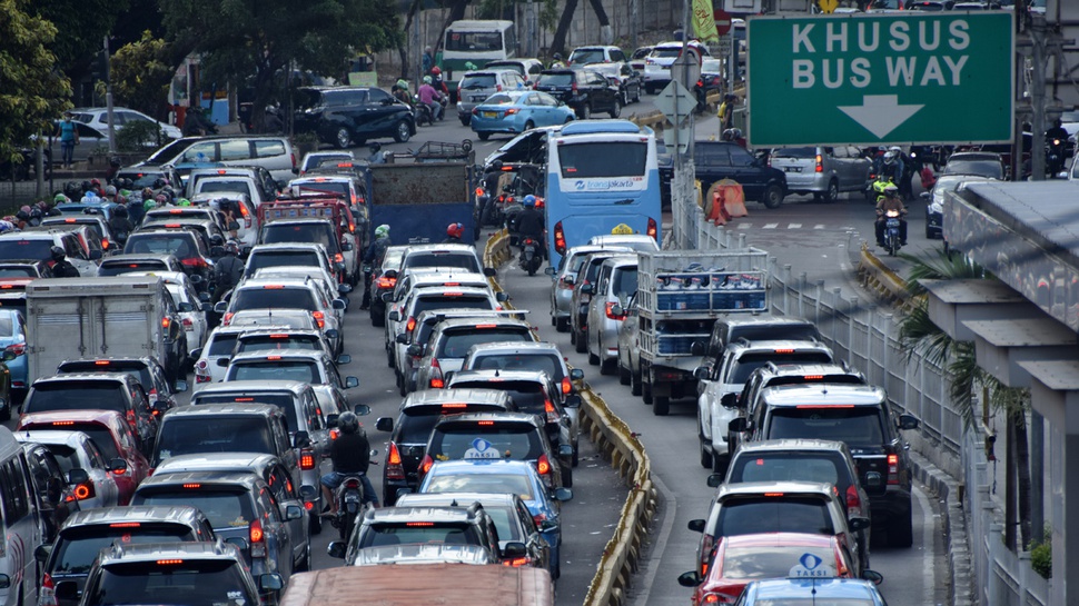 2016/06/13/busway3.JPG