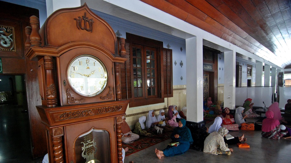 2016/06/21/TIRTO-Ramadan-Masjid-Agung-Demak-140616-app-2.JPG