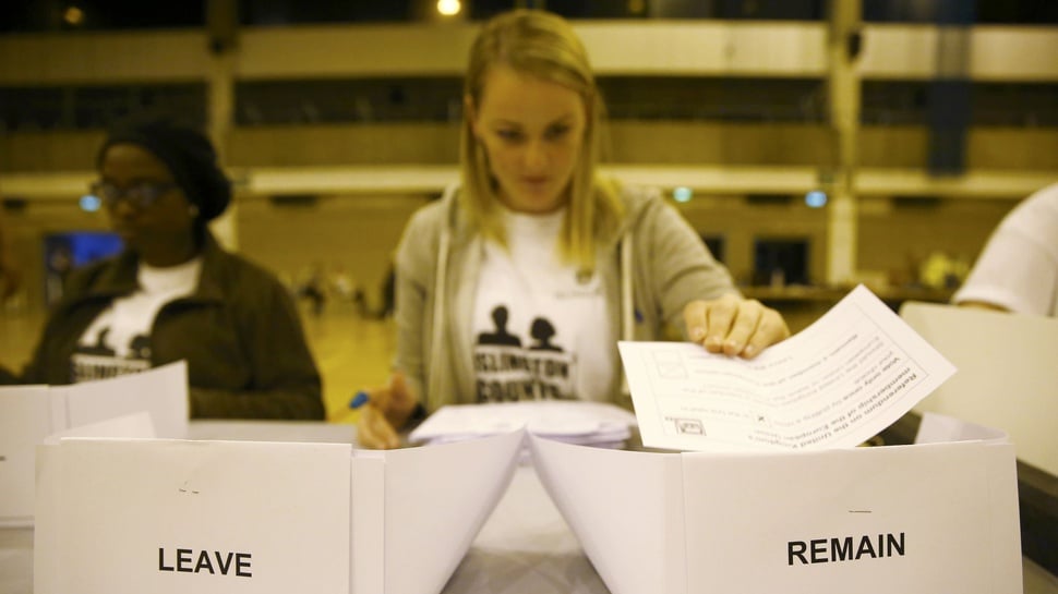 2016/06/24/TIRTO-jogja-antarafoto-britain-eu-referendum-24062016.JPG