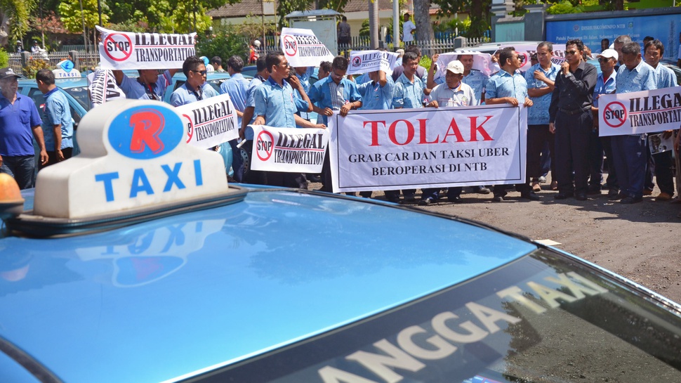 Legalisasi Taksi Online Ditarget Rampung Tahun ini