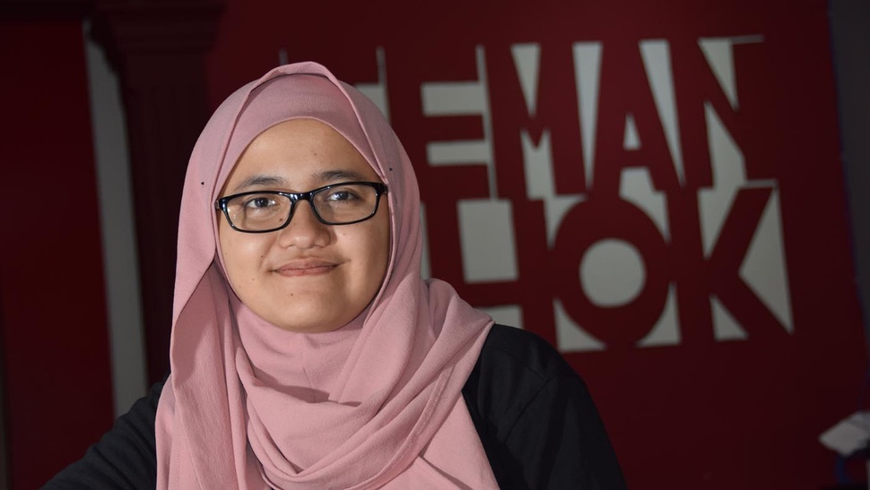 Jilbab Amalia Ayuningtyas dan Upaya Facebook Melawan Hoax
