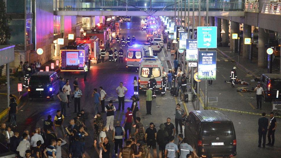 Polisi Turki Tahan 11 Orang Pelaku Bom Bandara
