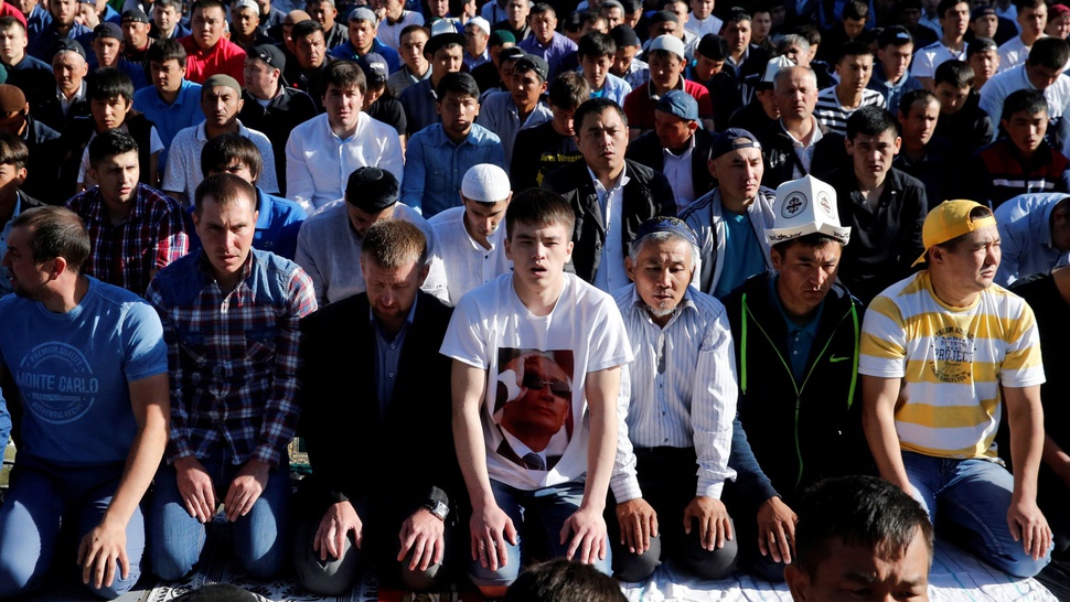 Muslim Rusia Rayakan Idul Fitri