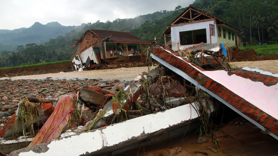 Banjir Bandang di Munjungan Trenggalek