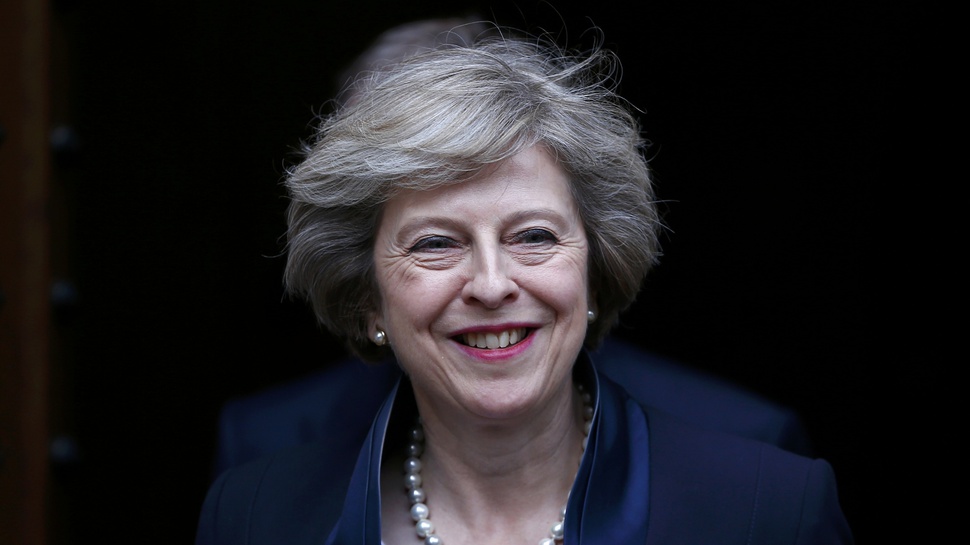 Theresa May Resmi Gantikan PM Cameron