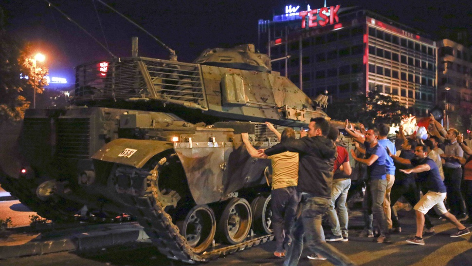 Kudeta Putus Asa Militer Turki