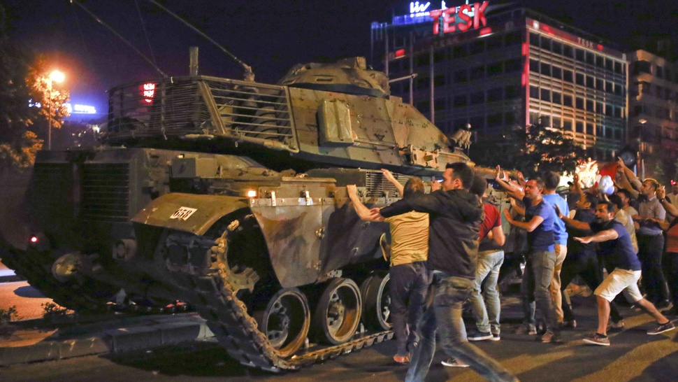 Kudeta Putus Asa Militer Turki