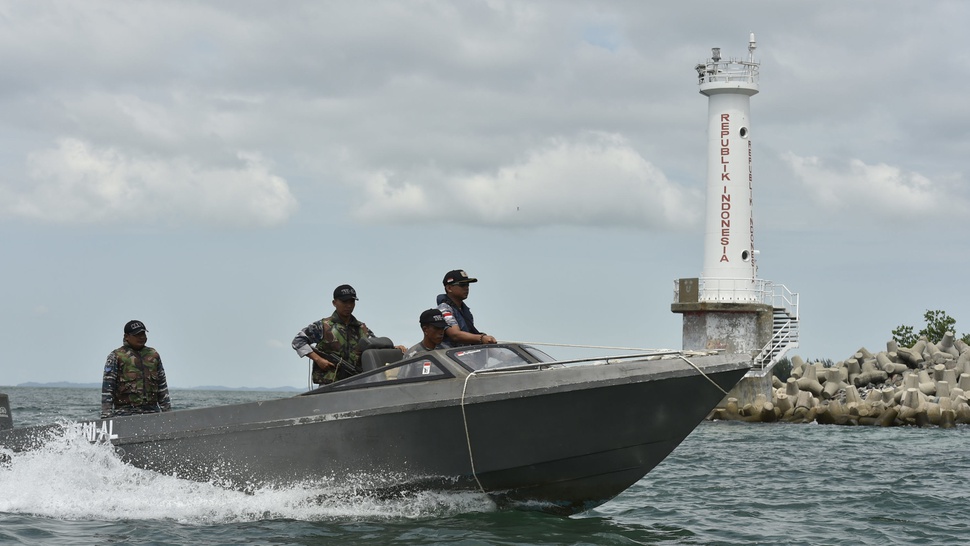 2016/08/15/TIRTO-menjaga-kedaulatan-di-batas-perairan-11.JPG