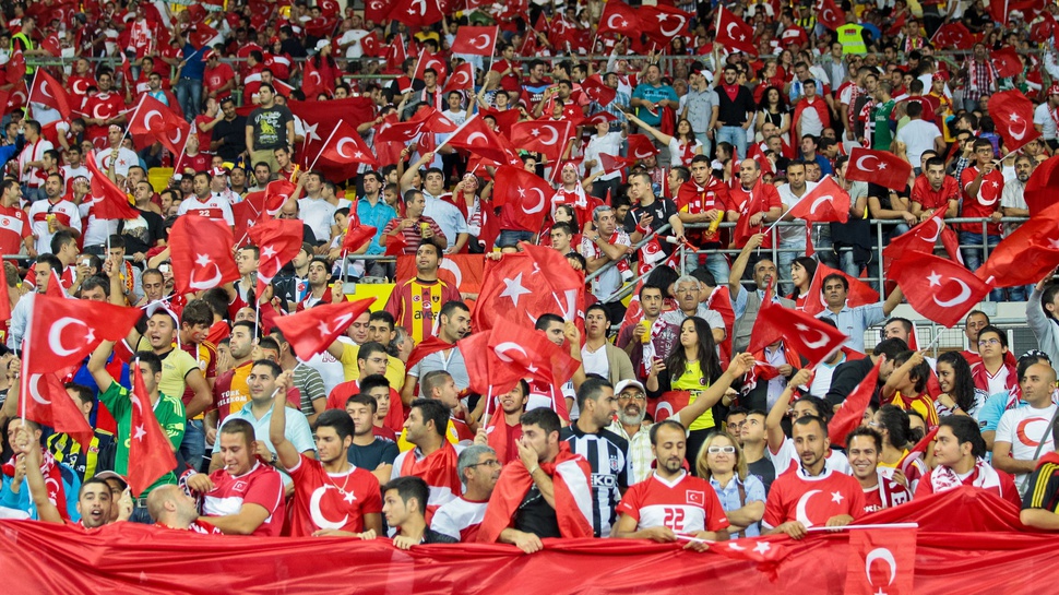 Sengitnya Pertandingan Gulen versus Erdogan di Lapangan Hijau