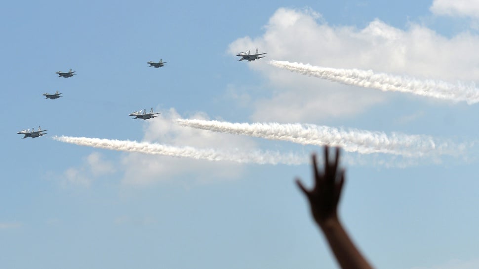 2016/08/17/TIRTO-antarafoto-atraksi-pesawat-tempur-melintas-170816-wsj-1_ratio-16x9.JPG