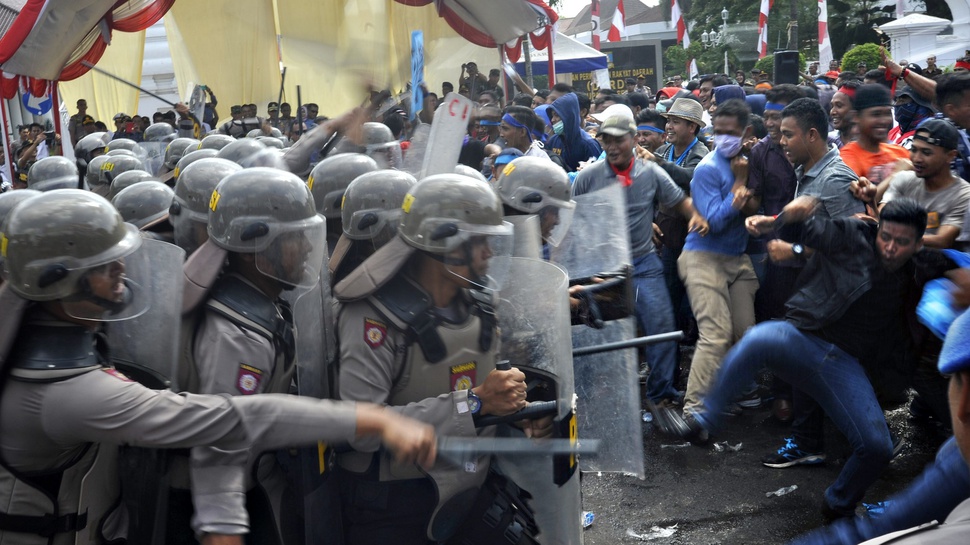 Simulasi Pengamanan Pilkada Serentak Banten