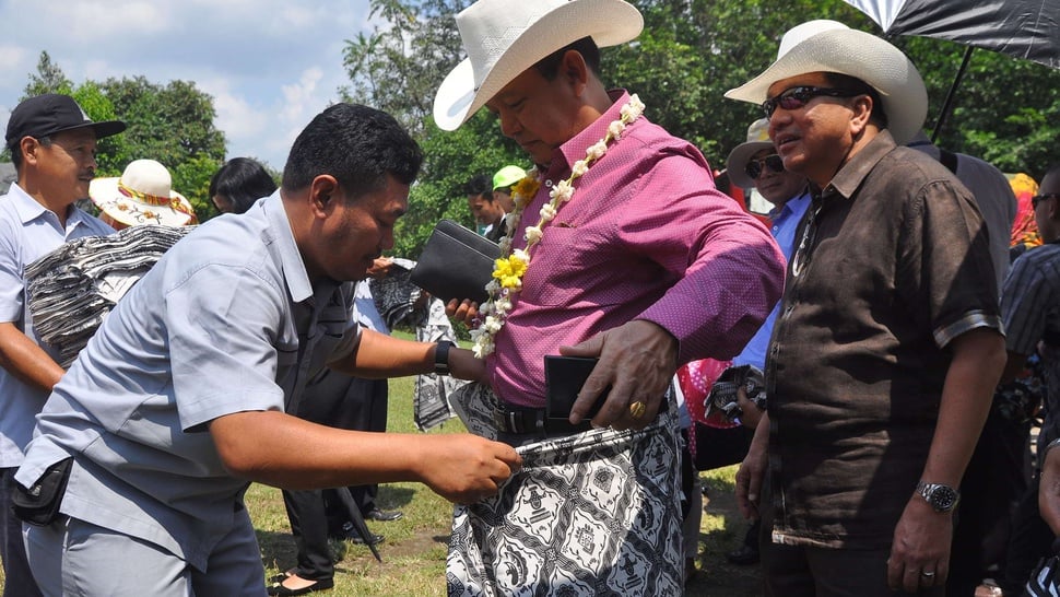 2016/09/07/TIRTO-antarafoto-kunjungan-10-ksau-ke-borobudur-070916-aez-2.JPG