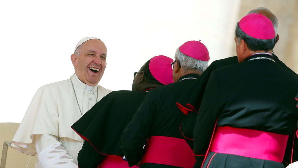 Paus Francis Kritik Para Penganut Agama yang Hidup Munafik