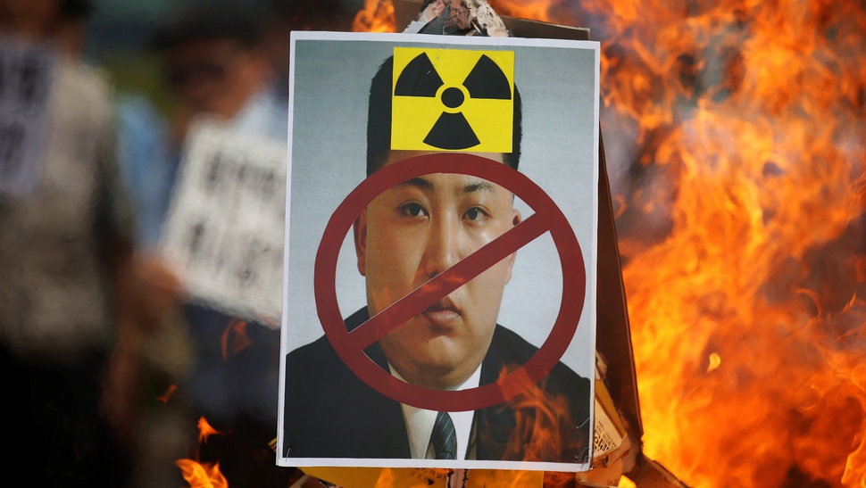 Demo Anti Nuklir Korea Utara