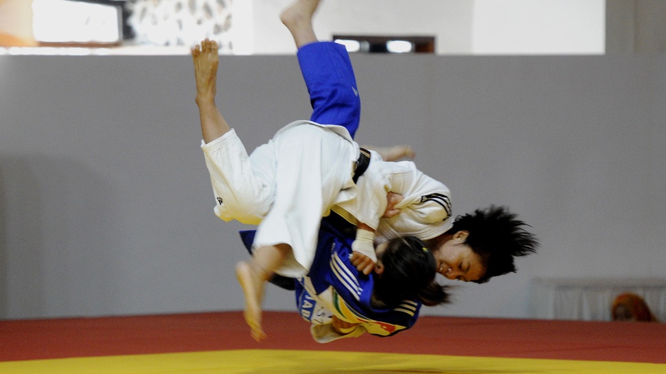 Aksi Judoka Bali Anny Pandini di Perempat Final