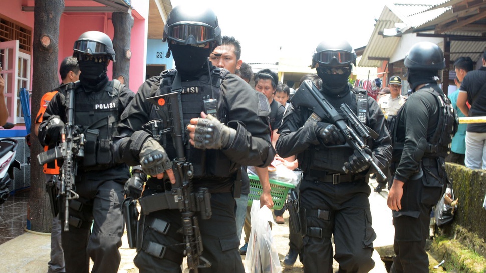 Polisi Tangkap Pria di Sorong karena Temukan 5 Buku ISIS