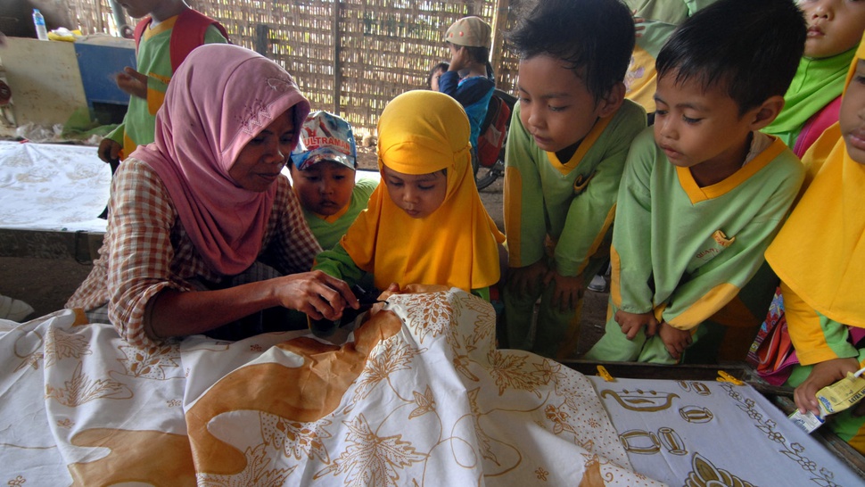 Pasar Batik Ramai, Tapi Bahaya Laten Mengintai 