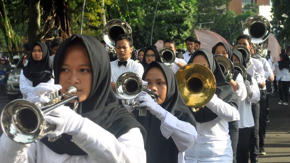 2016/10/02/TIRTO-antarafoto-pawai-tarhib-muharram-011016-firmansyah.JPG