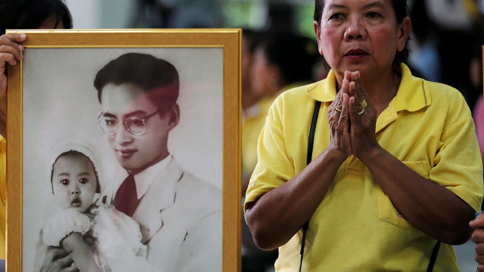 Raja Thailand Bhumibol Wafat, Istana Siapkan Pewaris