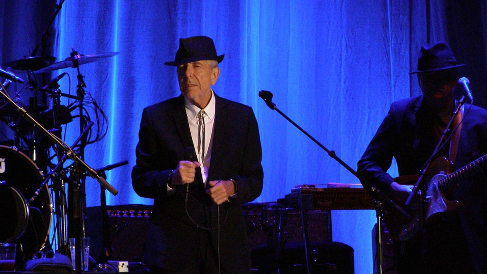 Pekat yang Sempurna Mengiringi Kematian Leonard Cohen