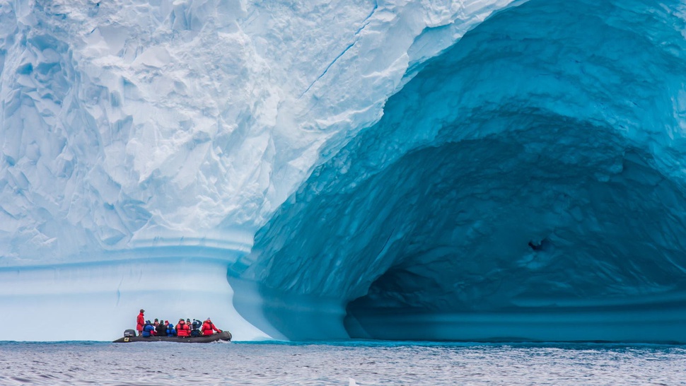 Gunung Es Sebesar Manhattan Pecah di Antartika