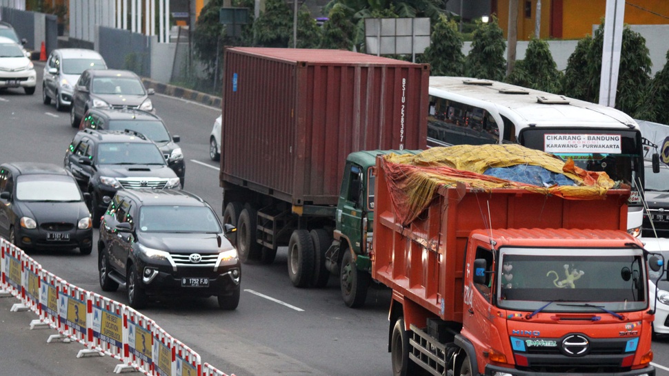 Perayaan Pergantian Tahun di Jakarta Sisakan 780 Ton Sampah