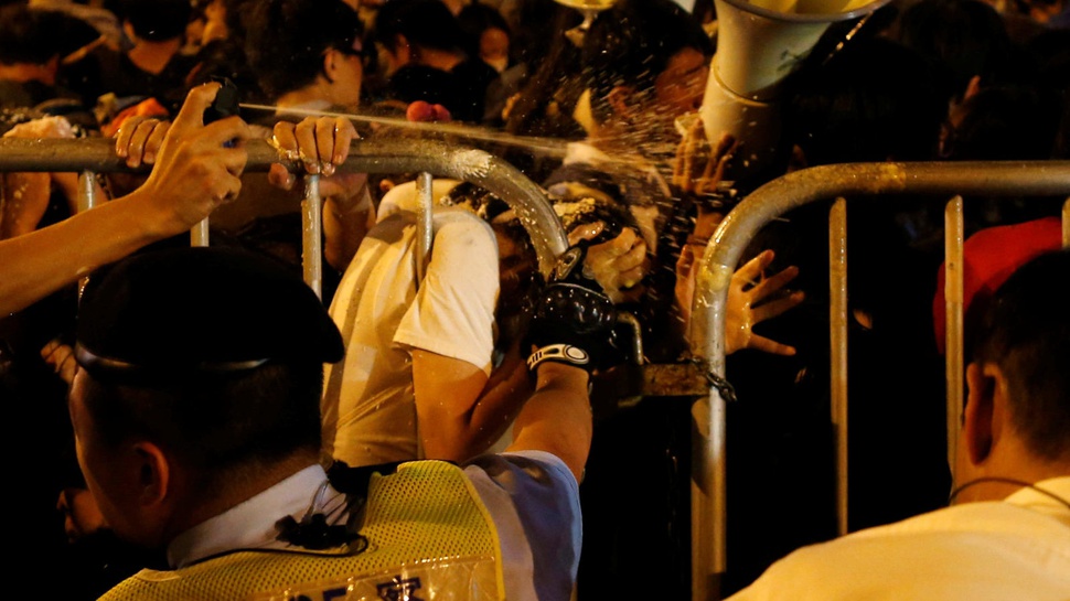 Dua Ribu Orang Protes Intervensi Cina di Hong Kong 