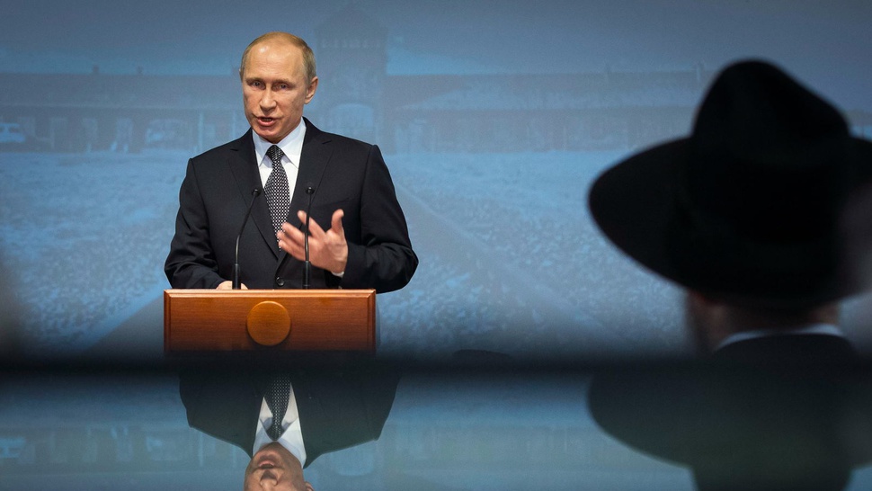 Putin Minta 755 Staf Diplomatik AS Hengkang Balas Sanksi AS