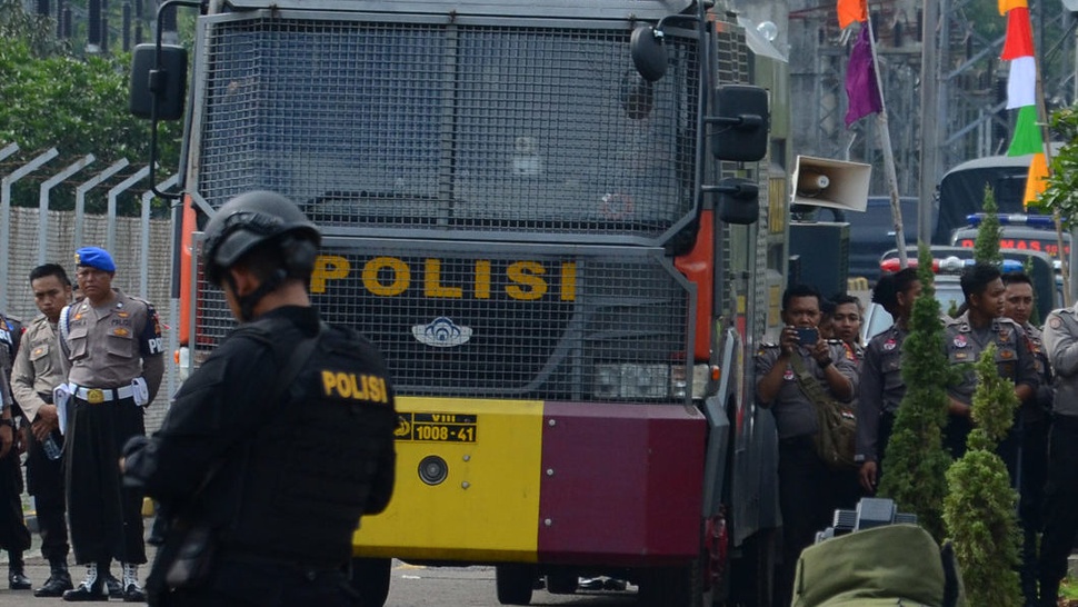 Insiden Ledakan Bom Minggu Pagi Terjadi di Tiga Gereja Surabaya