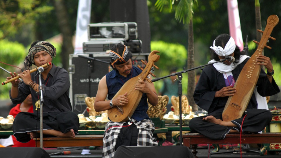 2016/12/17/antarafoto-sound-of-borobudur-171216-aez-4_ratio-16x9.JPG