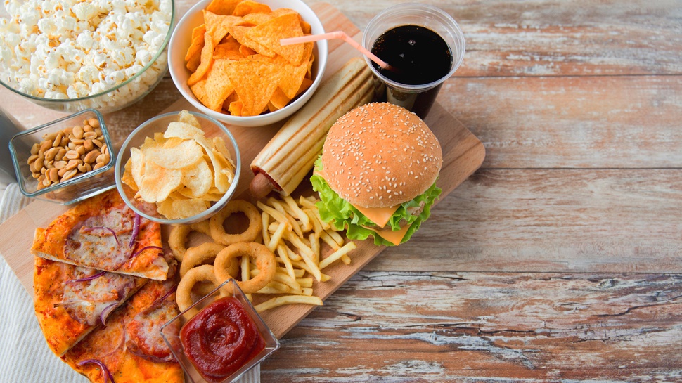 Studi: Dibanding Fast Food, Makanan Restoran Punya Kalori Berlebih