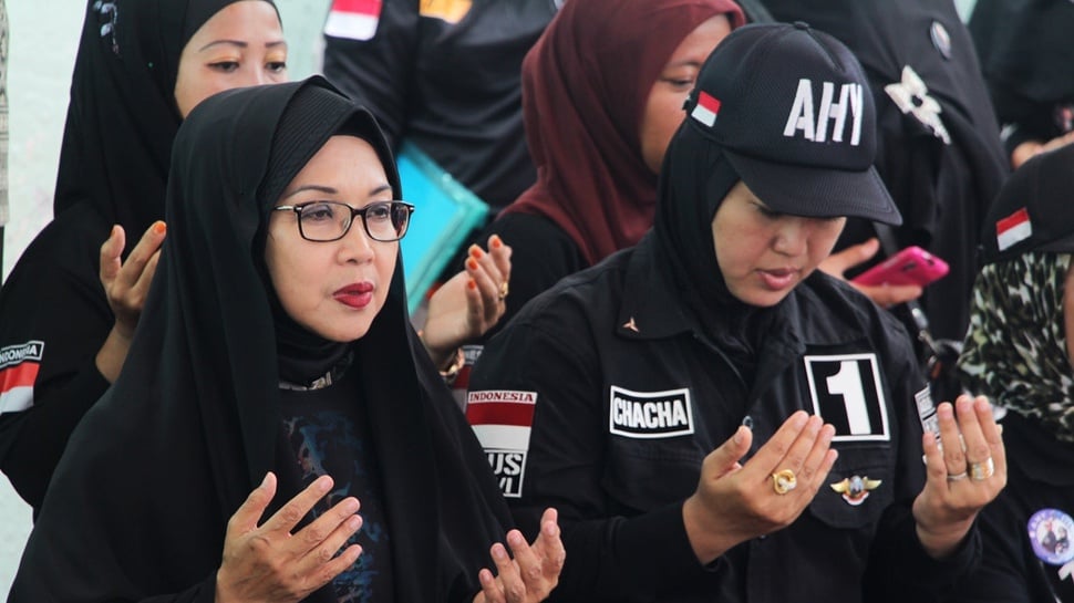 Hari Ini Diperiksa Soal Korupsi Masjid, Sylviana Bungkam