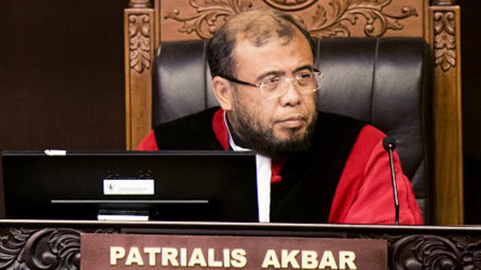 KPK Tetapkan 4 Tersangka Kasus Suap Hakim MK